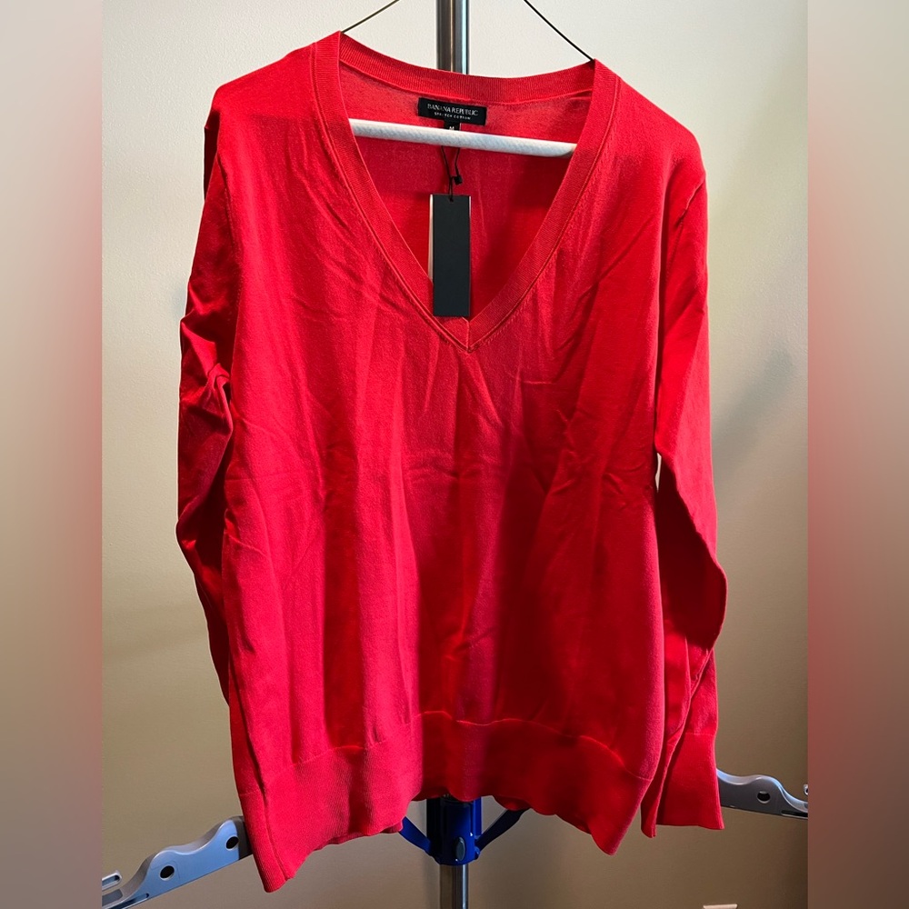 NWT Banana Republic Red Cotton V-neck Sweater